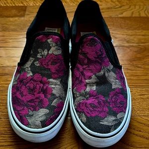 Size 9 Women’s Vans